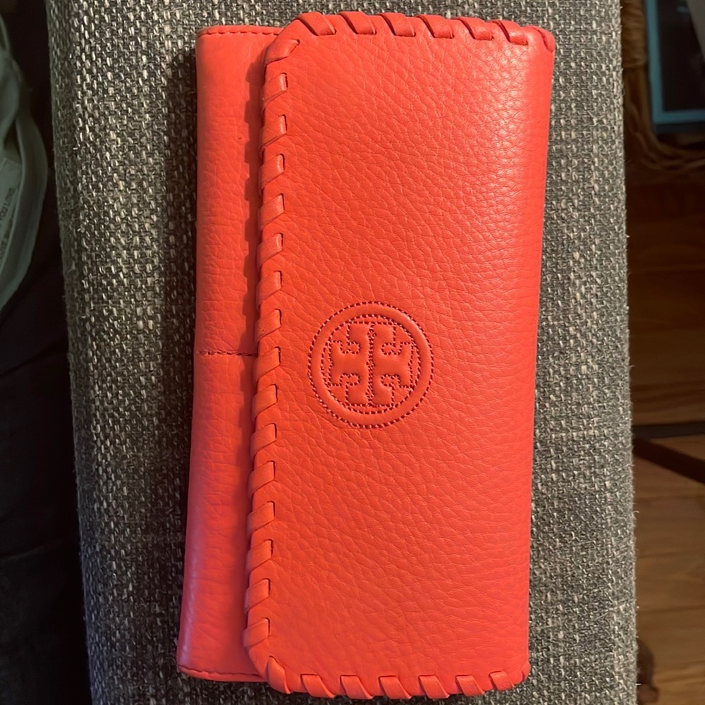 Tory Burch Red Leather Wallet